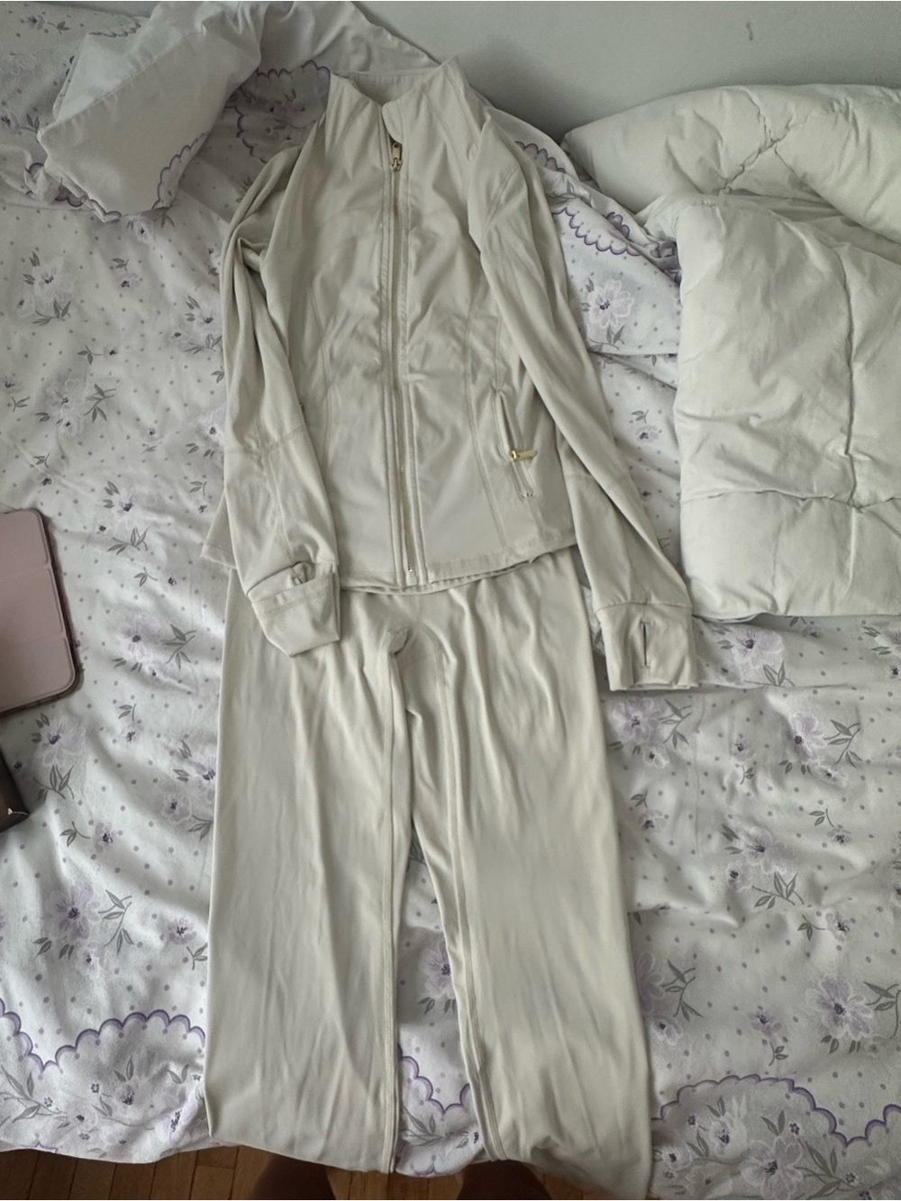 Lululemon define set - Picture 3 of 3